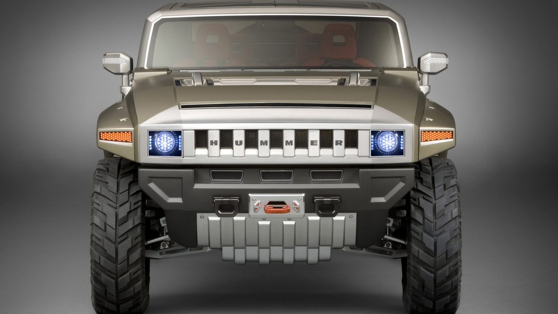 Вид спереди на Hummer HX Concept